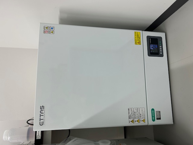インキュベーター [ETTAS IW-450SB]